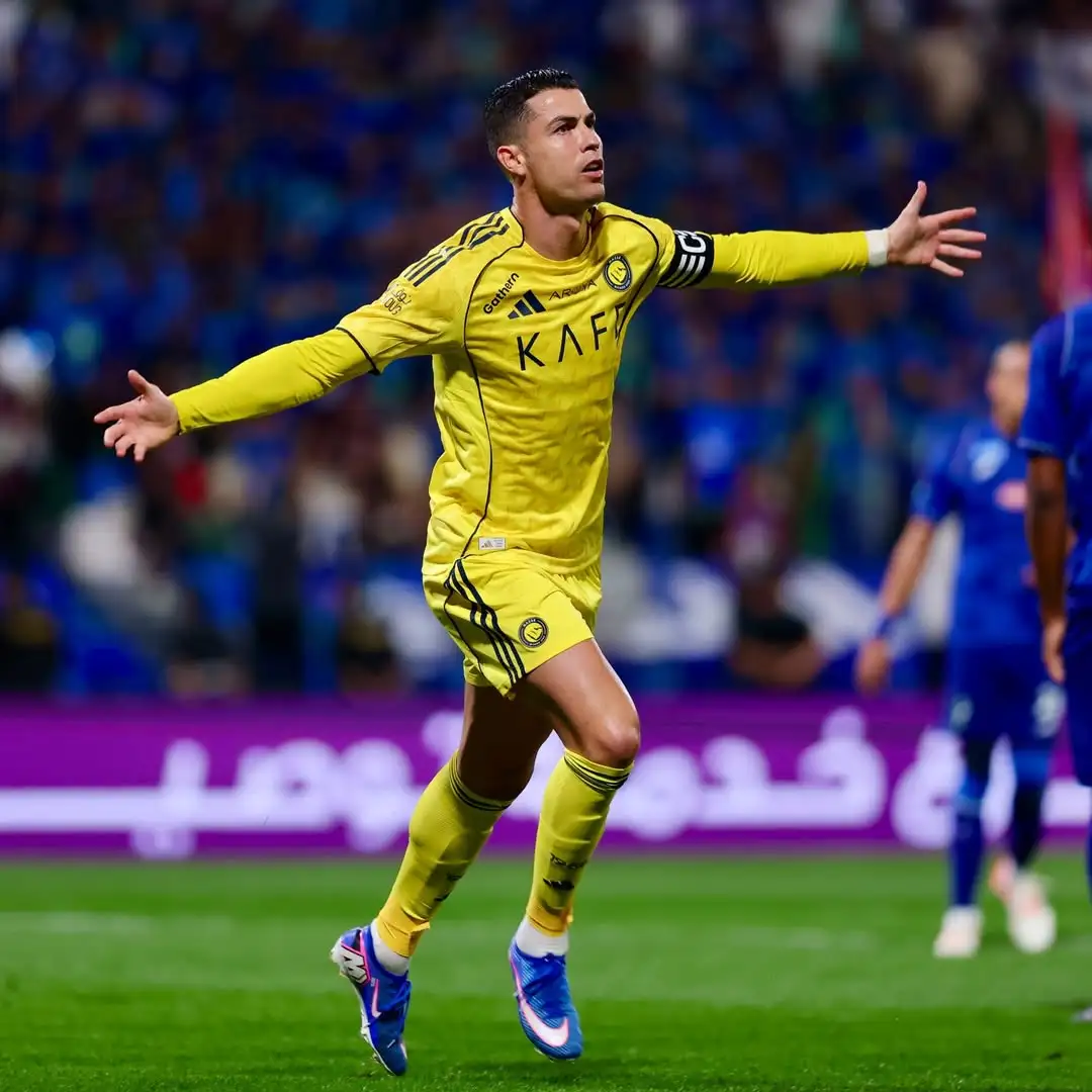 C罗回归赛场,回归赛场首场状态亮眼,公牛观众沸腾!的简单介绍 C罗回归赛场,回归赛场首场状态亮眼,公牛观众沸腾!的简单介绍